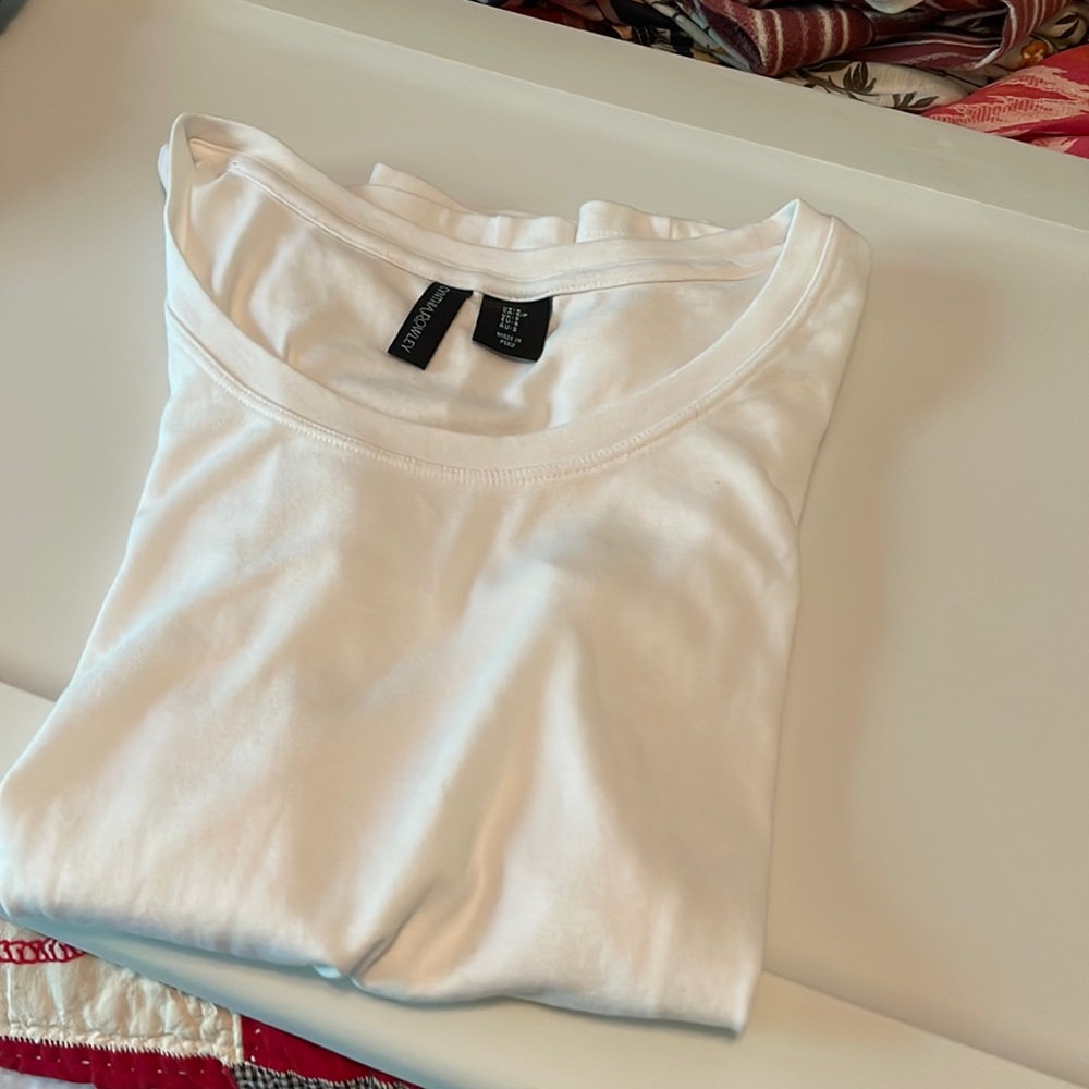 Tee shirt